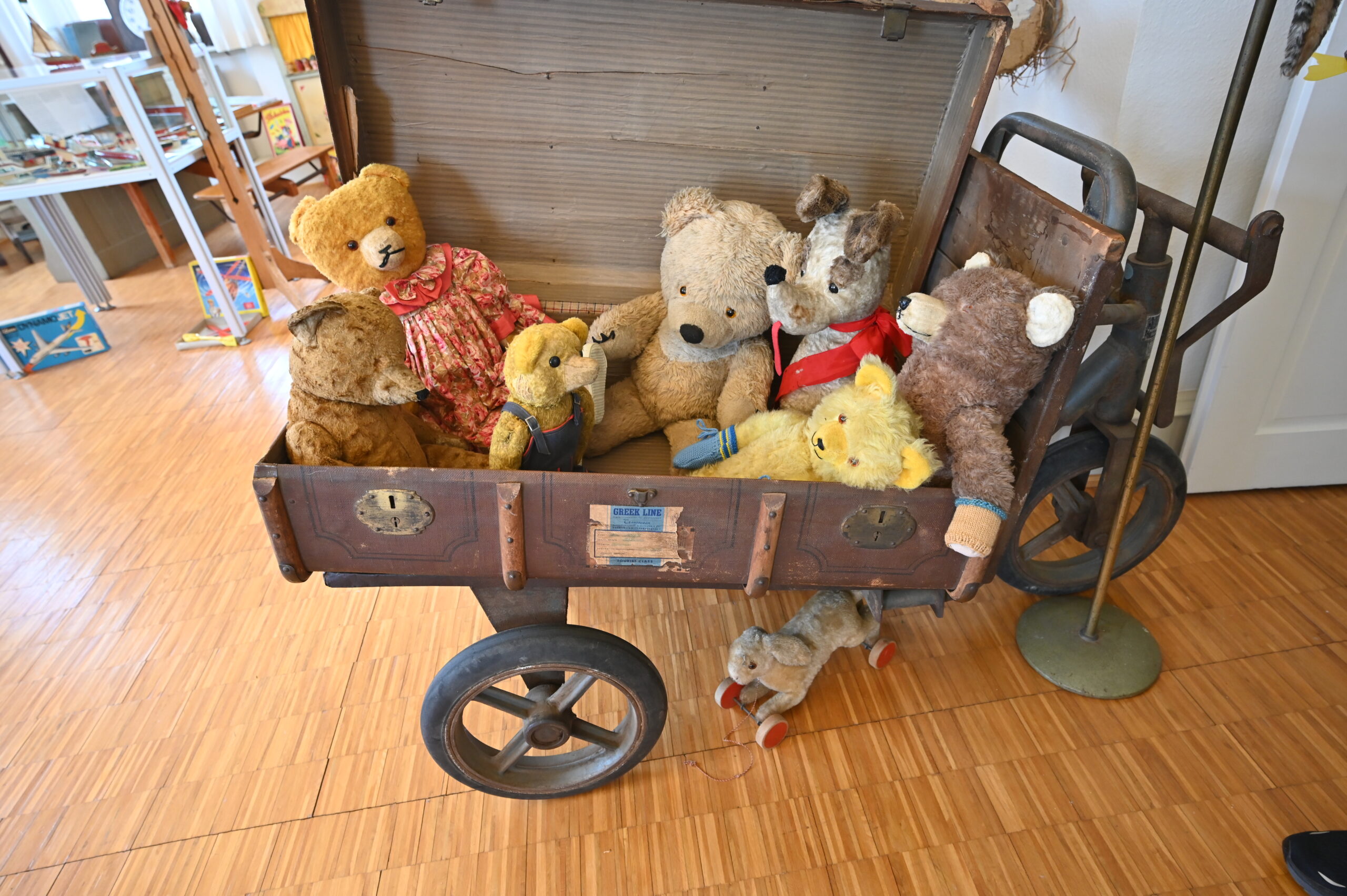 Heimatverein-Karlsbad-Sparte-Heimatmuseum-Spielzeug-Baeren